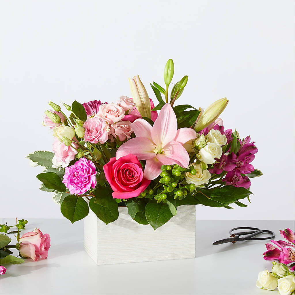 Sweetberry Box – A Florist Original – EDDY'S FLOWERS, Norwalk CA