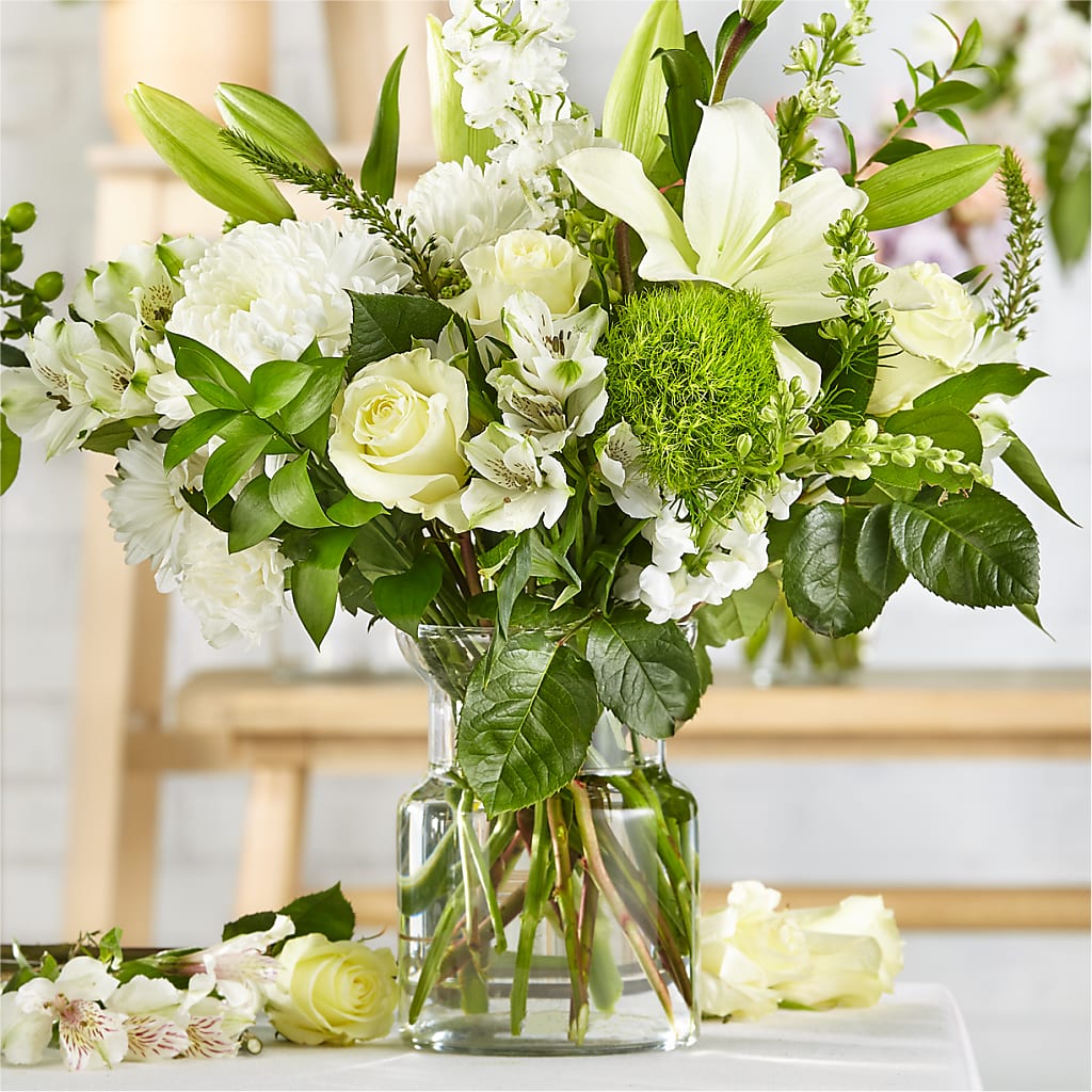 Classic Ivory – A Florist Original – EDDY'S FLOWERS, Norwalk CA