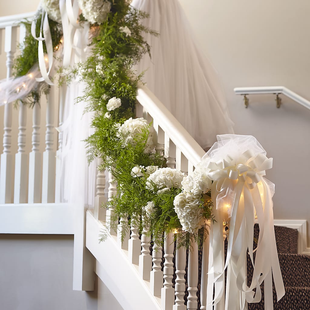 Champagne Dreams Garland – EDDY'S FLOWERS, Norwalk CA