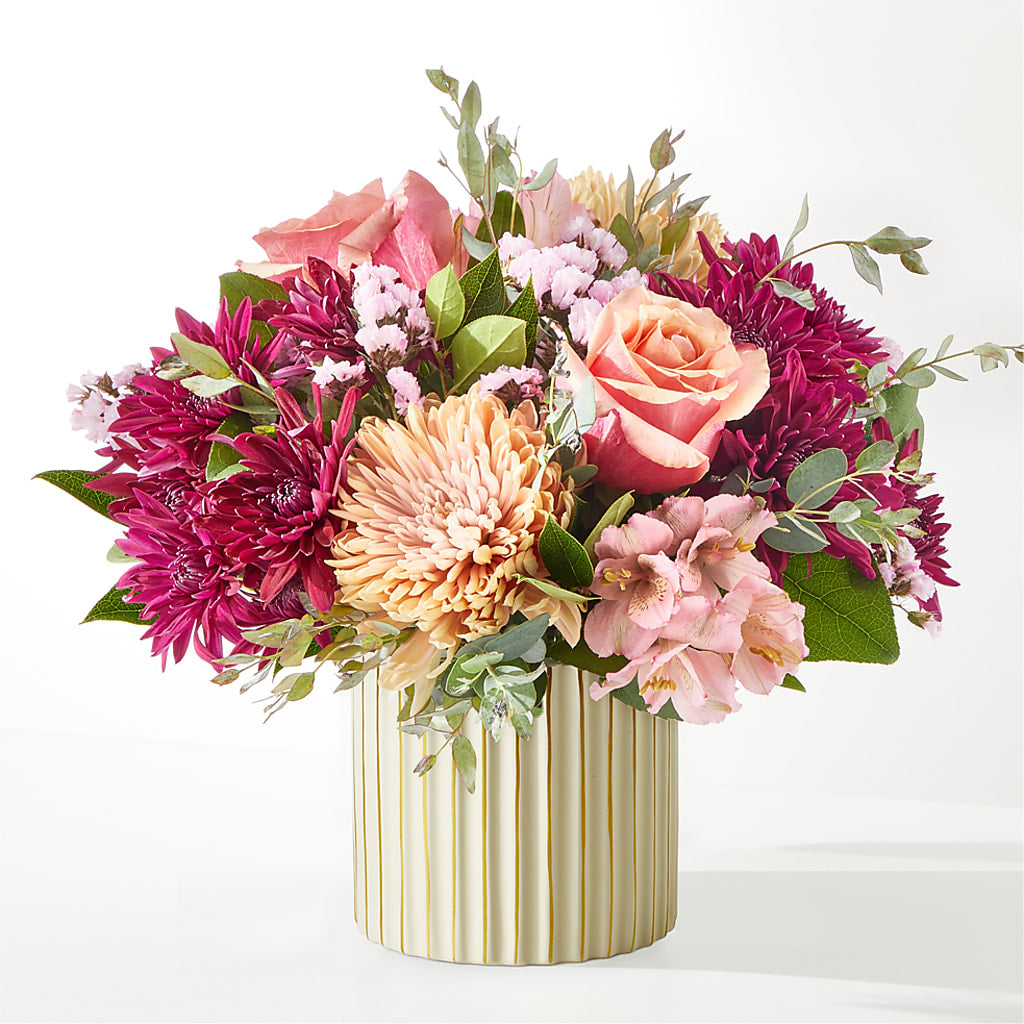 Berry Cobbler Bouquet with Ivory Vase – EDDY'S FLOWERS, Norwalk CA