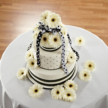 Simple Sophistication Cake Décor – EDDY'S FLOWERS, Norwalk CA